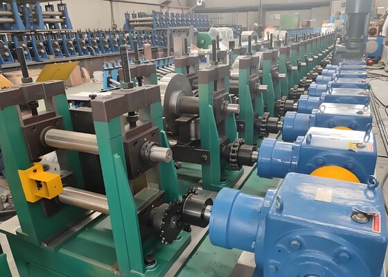 Modello BPF250 Linea di produzione CNC di stampaggio a bracciale solare per acciaio a basso tenore di carbonio laminato a caldo