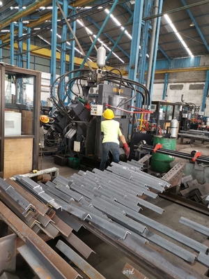 Macchine di taglio per marcatura con foratura ad angolo pesante CNC ad alta velocità migliorata Modello JNC2020Q