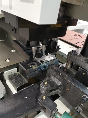 Alta precisione e affidabilità della macchina per la trivellazione della piastra di acciaio CNC