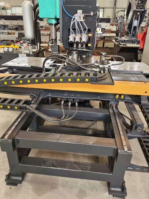 1200KN Servo alimentazione Forza di perforazione Cnc Plate Foratura di foratura con 26 mm di diametro di foratura Max