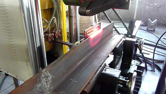 Modello HQ250-700 CNC angolo acciaio riscaldamento e piegatura macchina
