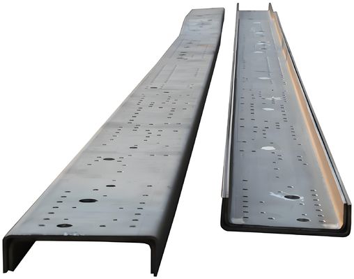 Macchina punzonatrice idraulica automatica a 3 assi per piastre CNC ad alta configurazione da 60KW per travi longitudinali