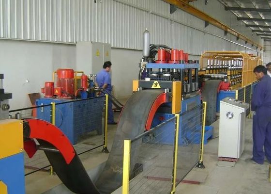 Macchina formatrice a rulli per guardrail autostradali per la produzione di guardrail e protezioni di sicurezza