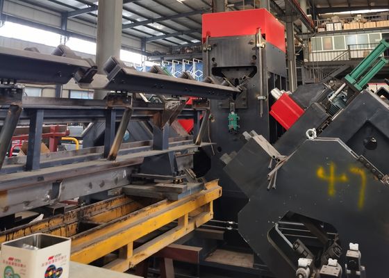 Movimentazione CNC Olistica e Foratura Precisa in Linea Angolare CNC per l'Industria delle Torri in Acciaio Angolare