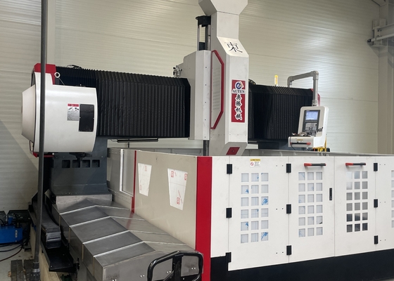 Altezza di grembiule 800 mm CNC Grembiule di lavorazione flange Plate macchina di perforazione spindle conico BT50
