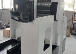 Trapano a portale CNC per piastre con diametro massimo di 35 mm, spessore massimo 40 mm
