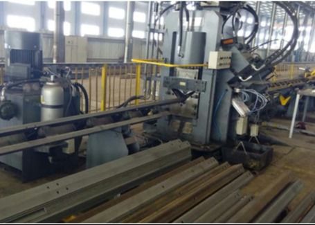 Φ26×12 Linea di punzonatura, marcatura e taglio angolari CNC per metalli, 3 assi CNC