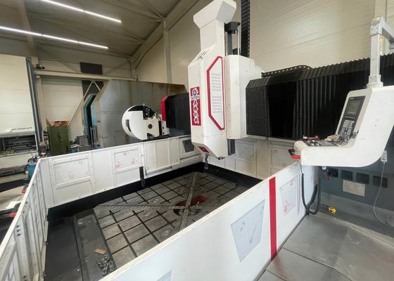 2000x2000mm Dimensione del pezzo di lavoro Macchina di perforazione CNC ad alta velocità per piastre e fogli di tubi