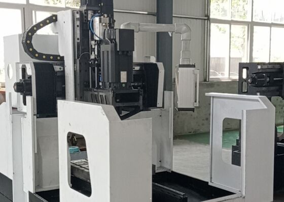 Utilizzo industriale Gantry CNC Plate Drilling And Milling Machine con trasportatore a chip