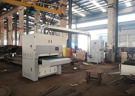 28KW Potenza della macchina Macchina di lucidatura della piastra metallica CNC 2 motore di alimentazione