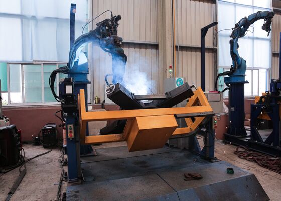 Saldare la base delle torri di trasmissione utilizzare Cnc Torre piedi robot di saldatura 2pcs tavoli da lavoro