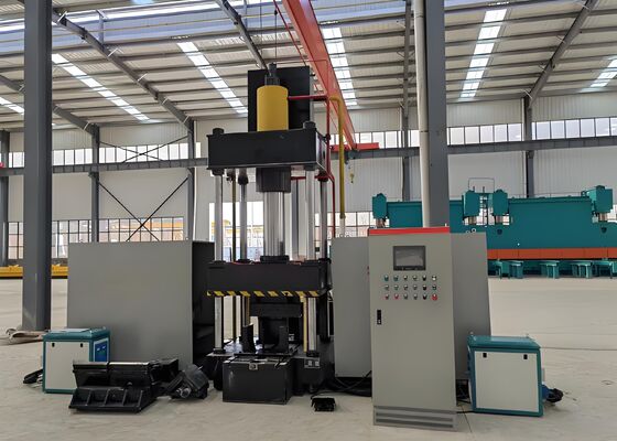 Macchina piegatubi per riscaldamento CNC a 3 assi per piastra angolare con controllo idraulico