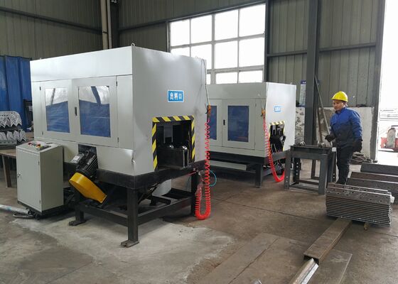 Macchina per la fresatura delle radici di acciaio ad angolo CNC per la lavorazione dell'arco interno dell'acciaio ad angolo