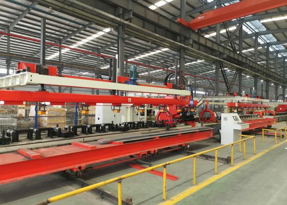 Macchina di lavorazione longitudinale del fascio linea 3 assi manuale o automatica opzionale macchina per perforare la piastra CNC e alimentazione del servomotore