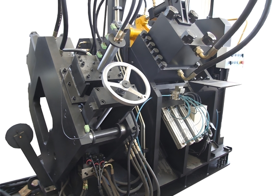 La linea di produzione di acciaio angolare CNC ad alta precisione garantisce un funzionamento stabile a lungo termine
