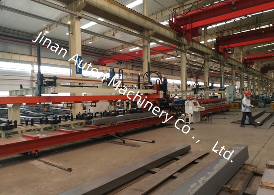 4-9mm Spessore della piastra Fusta del camion Linea di produzione di foratura CNC 4000-12000 mm Lunghezza del pezzo di lavoro
