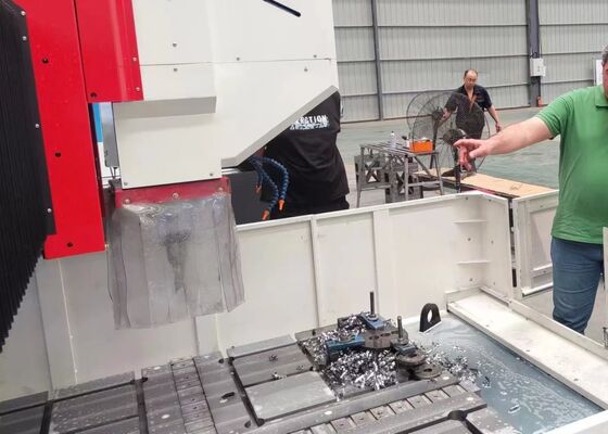 Macchina per la foratura di piastre per scambiatori di calore, fresatrice per piastre CNC, macchina per la foratura di piastre d'acciaio