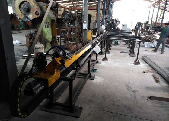 Process Angle Steel Flat Steel And Channel Steel CNC Punching Marking Cutting Line per la torre