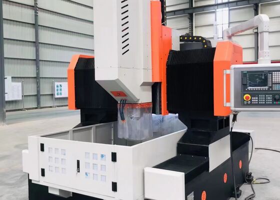 La generazione di energia eolica utilizza una macchina di perforazione a flangia CNC di piccole dimensioni