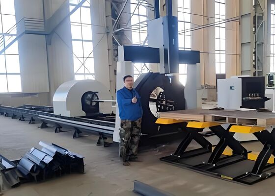 300 mm X Asse Itinerario CNC Laser Tube Cutting Machine Line ≤30 mm Lunghezza su misura