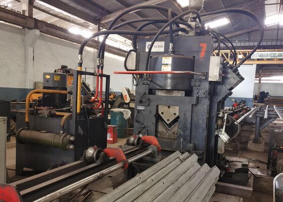 Power Tower usato Cnc angolo di acciaio punzonatura linea di taglio macchina con carrello di alimentazione CNC