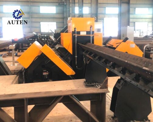 Macchine di perforazione e marcatura per angoli CNC di prim'ordine con caricamento automatico