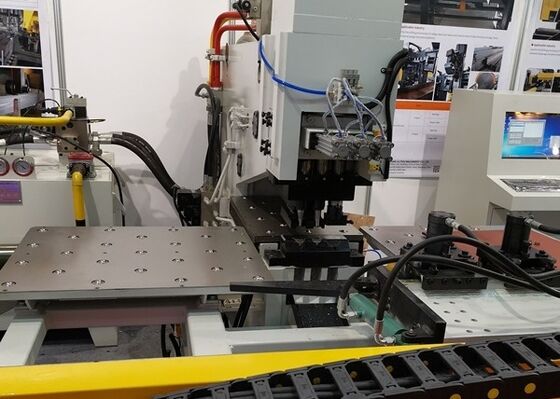 Macchina per punzonatura e marcatura di lamiere CNC per lamiere d'acciaio utilizzate in torri di trasmissione